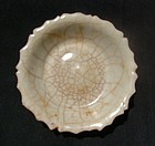 Ming Ge Type Foliated Small Dish