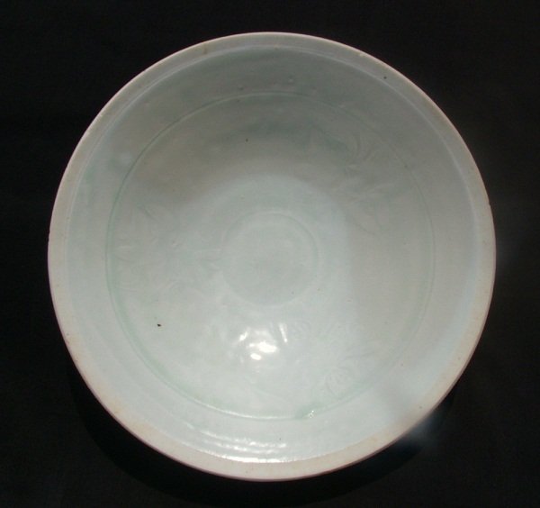 A Good White Glazed Incised Northern Song Dynasty Bowl
