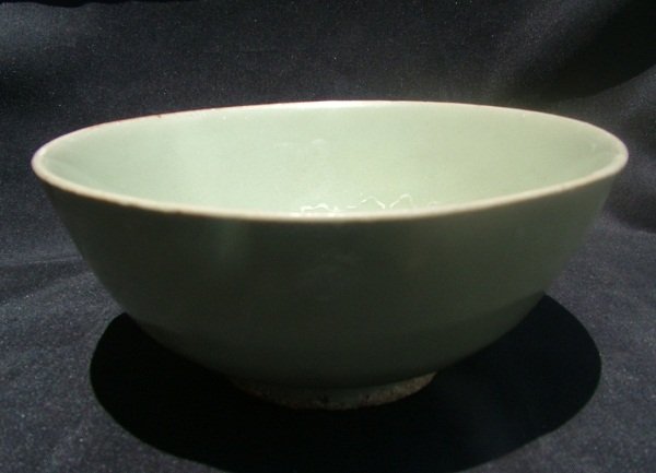 Interesting Swatow Celadon Bowl
