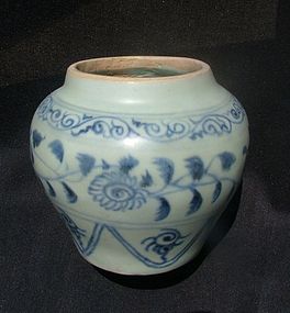Large Yuan Blue and White Jar (H=9.5 cm)