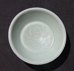 A Fine Blue Green Yuan Incised Celadon Washer Bowl
