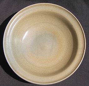 A Rare Song Guan Type Golden Celadon Large Dish 6