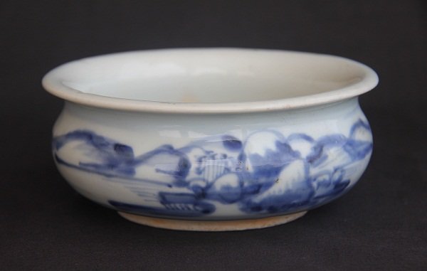 Late Ming Blue and White Censer