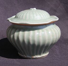 Rare Yuan Longquan Blue Green Celadon Covered Jar