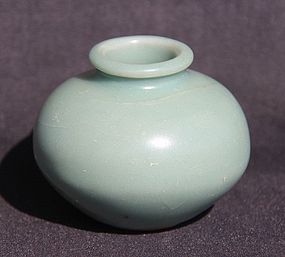 Good Yuan Longquan Celadon Jar