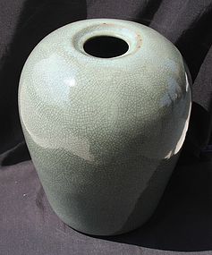 Large 19 th Century  Ge Type Vase