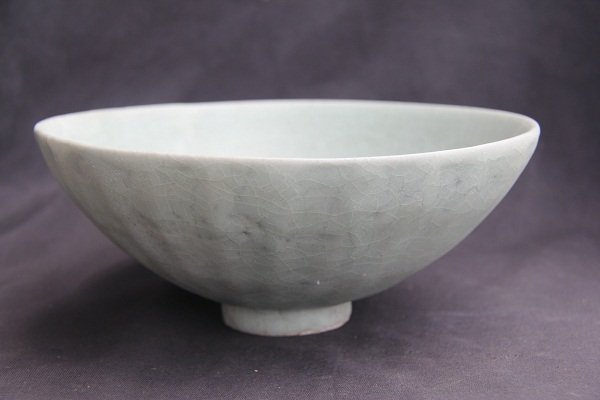 Large  Southern Song Celadon Lotus Bowl #1