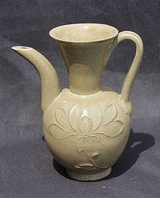 Rare Song Brown Glaze Ewer with Floral Decoration