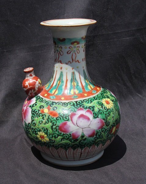 Beautiful Qing Polychrome Kendi