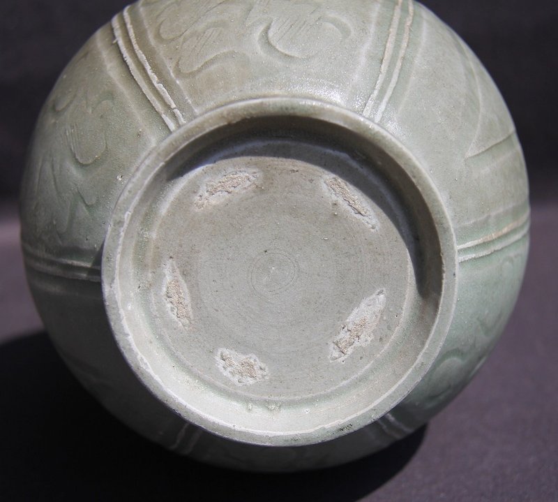 A Rare Yueyao Ewer FIVE DYNASTIES PERIOD/NORTHERN SONG