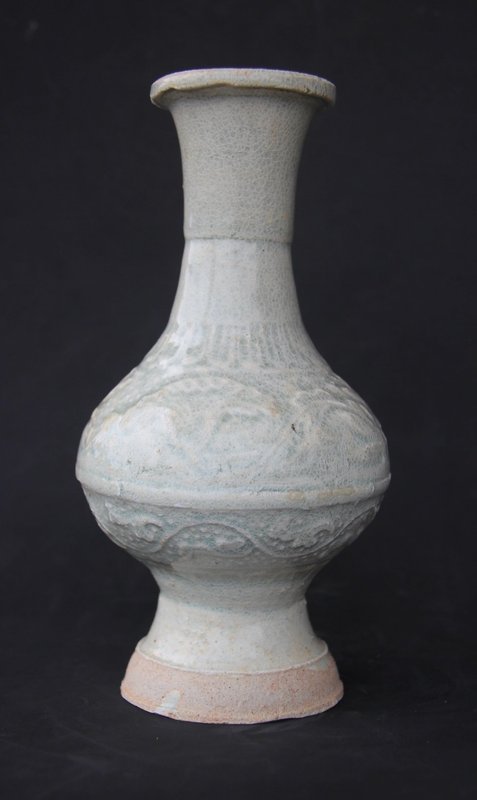 A RARE YUAN QINGBAI VASE WITH MOULDED FLORAL DECORATION