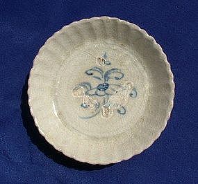Anamese Small Dish with Floral Decoration