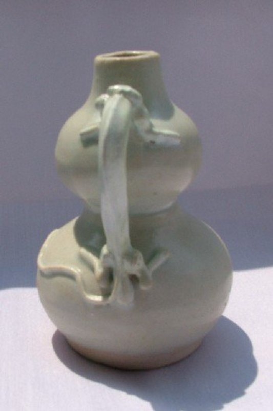 Yuan Qingbai Double Gourd Ewer with Dragon Handle (3)