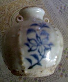 Perfect and Rare Yuan BW Beadlines Jar