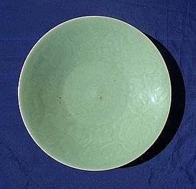 Qianlong Celadon Charger with Incised Decoration (34cm)