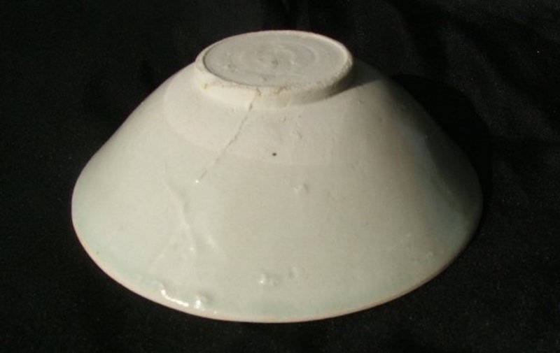 Perfect and Large Song Qingbai Conical Bowl (19 cm)