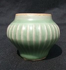 Ribbed-Potiche Longquan Celadon Jar