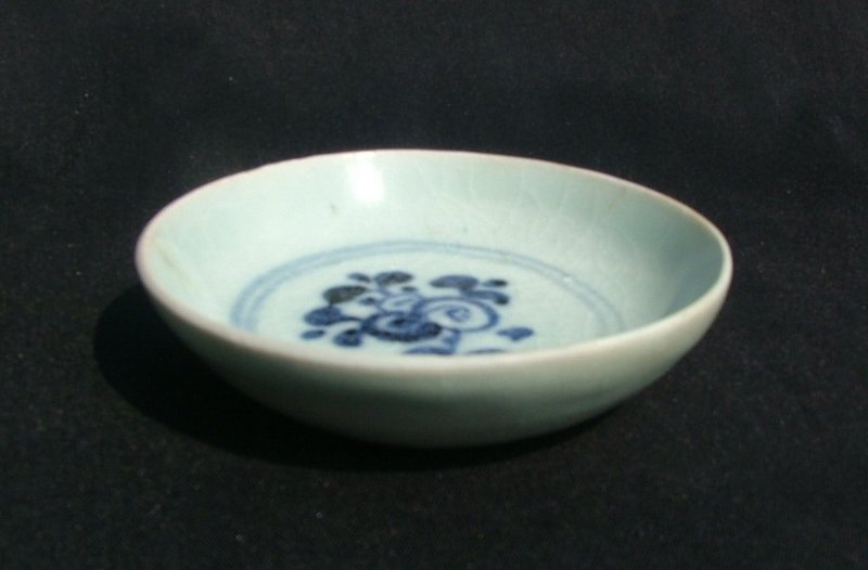Fine and Rare Yuan Blue and White Small Dish