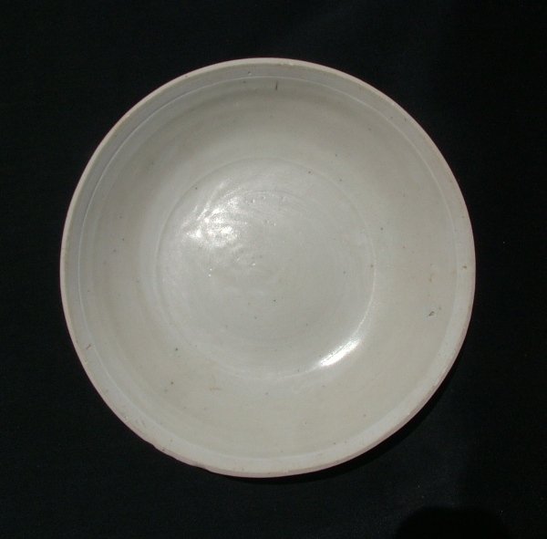 Song White Glaze Dish ( 21 cm)