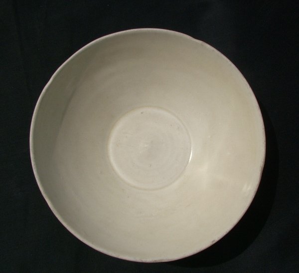 A Large Song White Glaze Bowl with Five Lobed (D=23 cm)