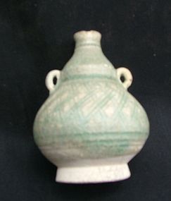 A Small Sawankhalok Celadon Vase / Jarlet