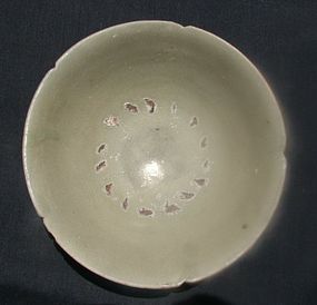Yue Ware Celadon Five Lobed Bowl