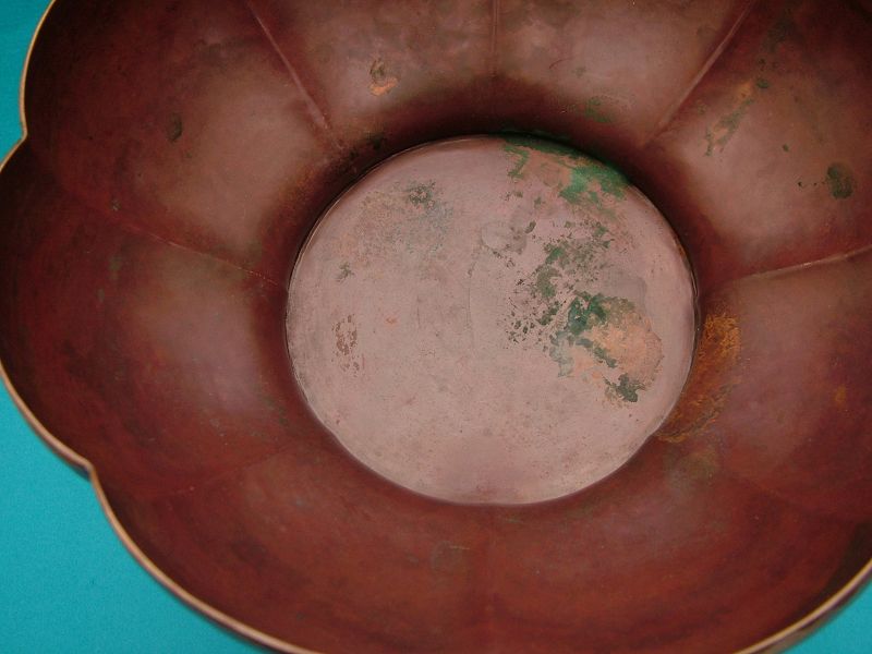 Karl Leinonen eight lobed copper bowl