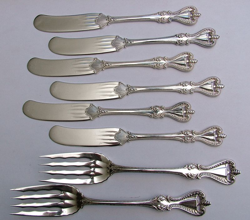 Towle OLD COLONIAL flat butters, salad forks