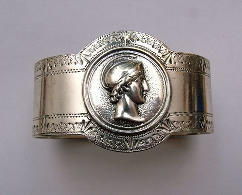 MEDALLION coin silver napkin ring