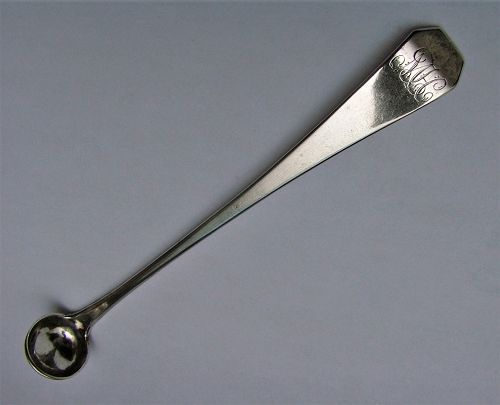 Joseph Loring early American silver coffin end condiment ladle