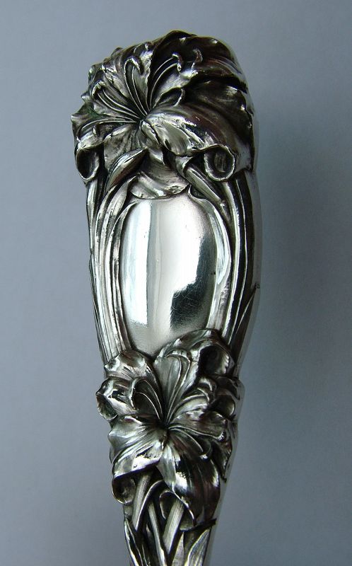 Durgin NEW ART sterling berry spoon