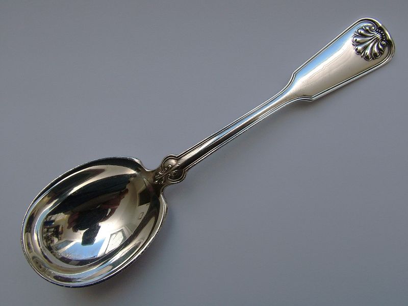 Tiffany SHELL AND THREAD sterling ice cream spoon