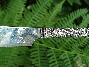 6 REPOUSSE square handle flat butter knives