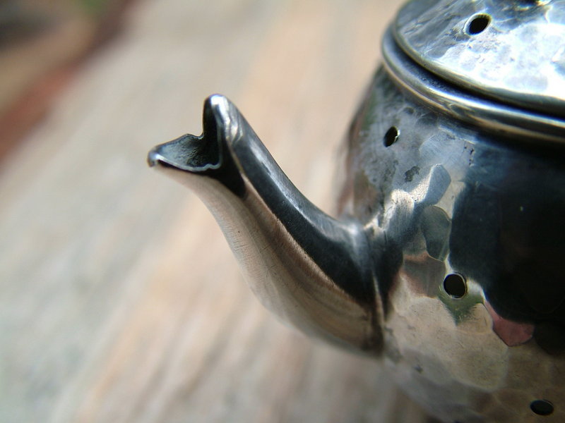Fradley hammered tea pot tea ball model 2619H