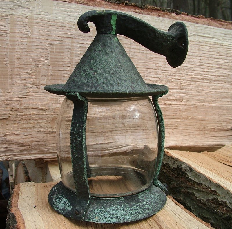 patinated bronze Arts &amp; Crafts outdoor wall lamp