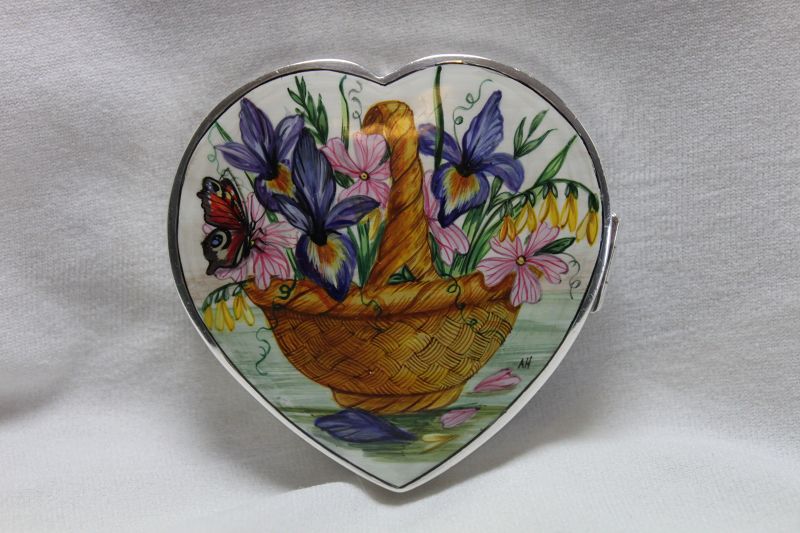 Enamelled sterling silver heart shaped trinket box