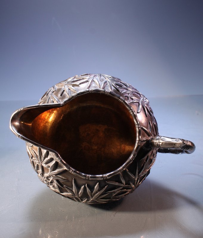 FINE ANTIQUE CHINESE EXPORT SILVER CREAMER,