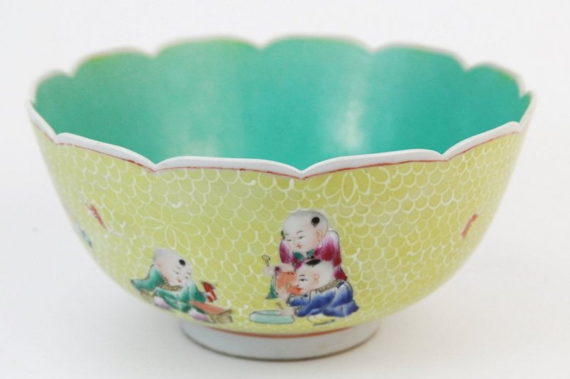 Fine 19th C. Chinese Famille Rose Porcelain Bowl,