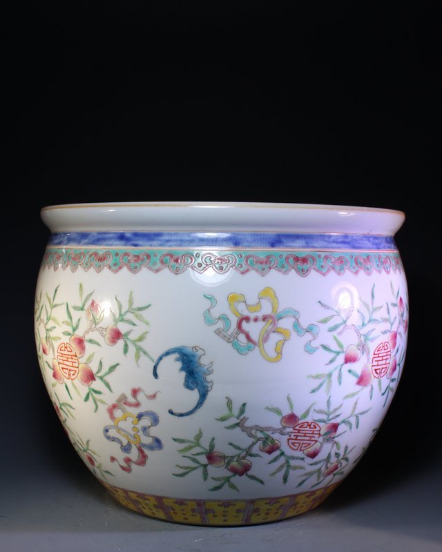 Fine Chinese Famille Rose Porcelain Fish Bowl,