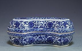 Chinese Blue-and-White Porcelain Lidded Box,