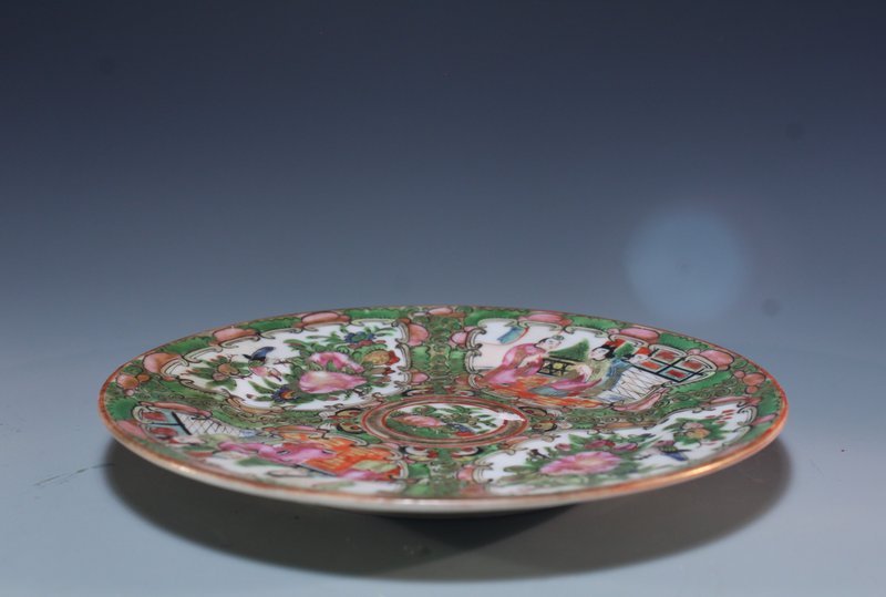 Chinese Rose Medallion Enameled Porcelain Plate