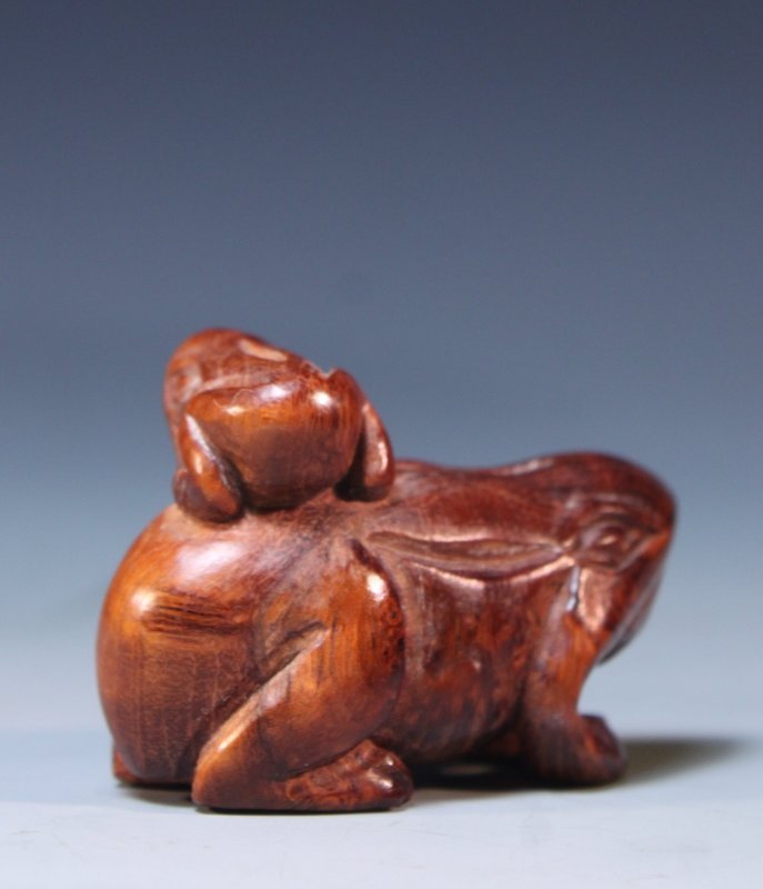 Japanese Carved Wood Netsuke; Toad.