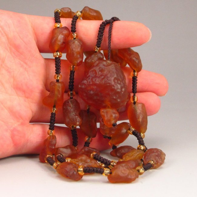 Chinese Natural Agate Necklace.