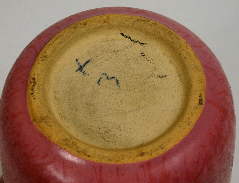 Roseville Velmoss II rose vase, Deco art pottery