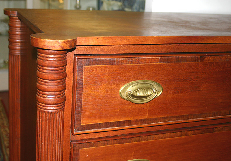 New Hampshire Sheraton period 4-drawer chest