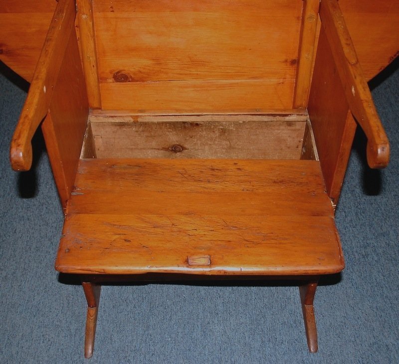 New England hutch chair table, 18th century