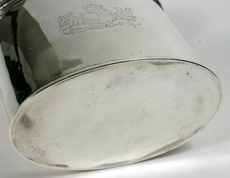 Georgian sterling silver oval tea caddy with pineapple finial, 1796