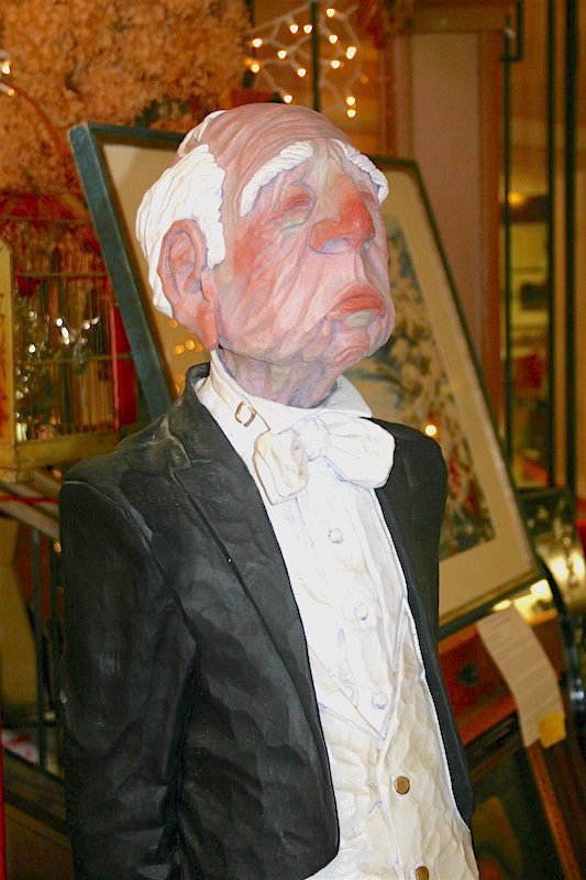 Jack Dowd sculpture - Hawes the Butler