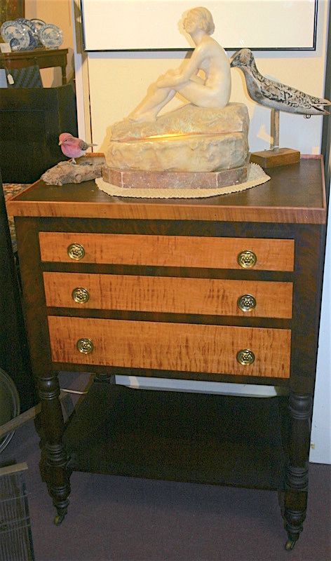 New York Federal period three-drawer work table stand