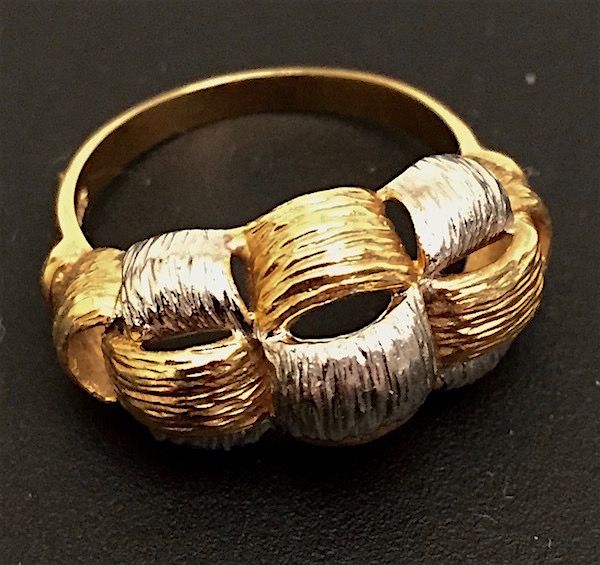 Bicolor 14K gold basket weave ring